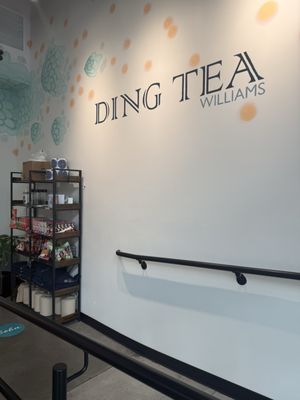 Ding Tea Williams by null