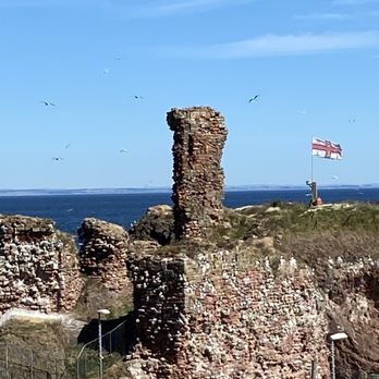 Dunbar Harbour - Dunbar castle - Landmarks & Historical Buildings Near Me - Dunbar, ELN