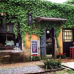 Casa Linda Deli - Entrance
