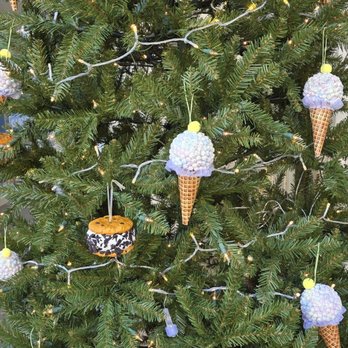 GelatoLove - Gelato cones and sandwiches add to the holiday spirit - Desserts Near Me - Carlsbad, California
