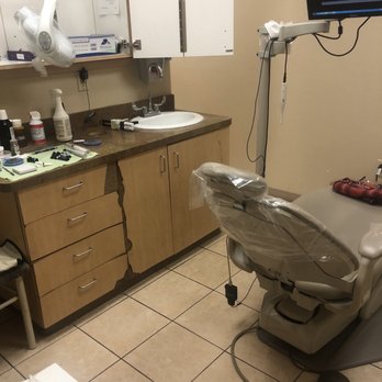Long Beach Total Dental Care - Old, dirty, outdated treatment space - General Dentistry Near Me - Long Beach, California