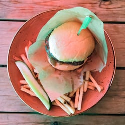 Gnarly Burger - Cricket burgare