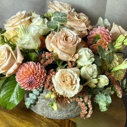 Lark and Finch Floral Designs - Soft pastel colors for the win