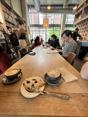 Bird in Hand by null