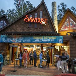 Sawdust Art Festival - The front entrance of Sawdust Art Festival
