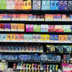 Bluff City Vapes - Name brand Disposable Vapes 10-50% off