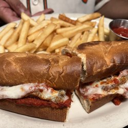 Bambinelli's Italian Restaurant - Chicken Parmigiana