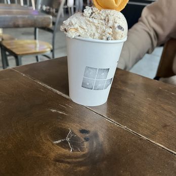 Melt - Peanut brittle ice cream - Ice Cream & Frozen Yogurt Near Me - Phoenix, Arizona