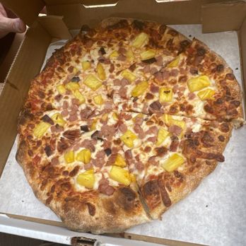 Luigi's Andiamo Pizza - Hawaiian - Pizza Near Me - Kihei, Hawaii Luigi's Andiamo Pizza - Hawaiian - Pizza Near Me - Kihei, Hawaii