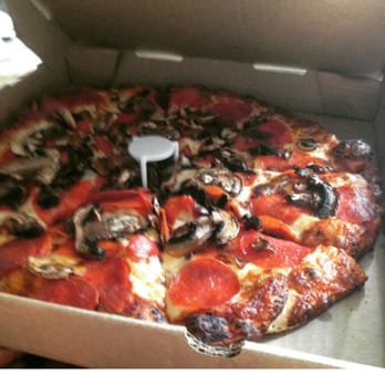Round Table Pizza - My girlfriend loved the pizza i surprised her with. - Pizza Near Me - Las Vegas, Nevada Round Table Pizza - My girlfriend loved the pizza i surprised her with. - Pizza Near Me - Las Vegas, Nevada