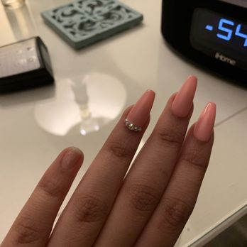 Me Nail Spa - Nail Salons Near Me - Alameda, California