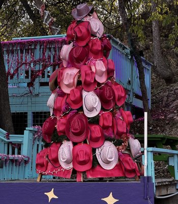 Wanderlust Wine Co. - Speakeasy Wine Cave by null