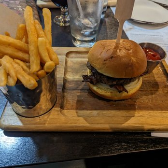 New Realm Brewing - Burger - Breweries Near Me - Virginia Beach, Virginia