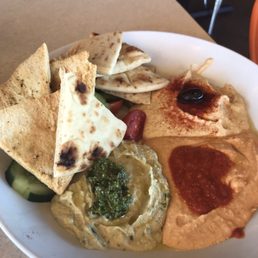 Zoes Kitchen 98 Photos 172 Reviews Mediterranean 905 E