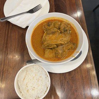 Ipoh Kopitiam - Curry Chicken with Rice ($14.95) - thought it was just okay - Malaysian Near Me - Alhambra, California Ipoh Kopitiam - Curry Chicken with Rice ($14.95) - thought it was just okay - Malaysian Near Me - Alhambra, California