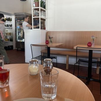 Cosmos Snack Bar - Tables - Pizza Near Me - Reno, Nevada