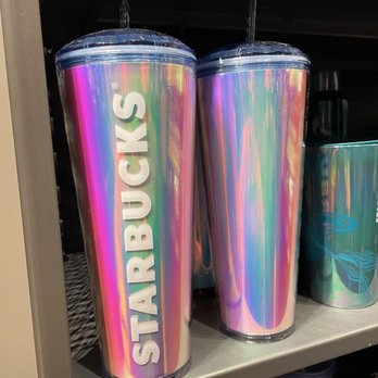 Starbucks - Coffee & Tea Near Me - Oxnard, California