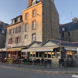 La Cale - Late open at 7:15pm