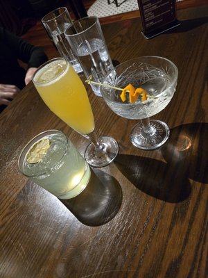 Moonwater Gin Bar by null