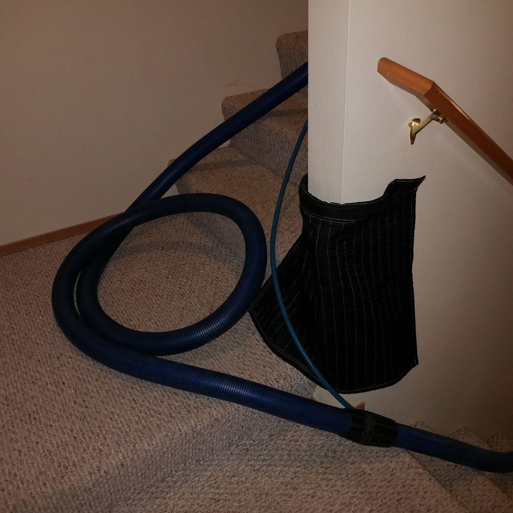 Chubby Chubby Carpet Cleaner - No scratches on the walls :) - Carpet Cleaning Near Me - Puyallup, Washington