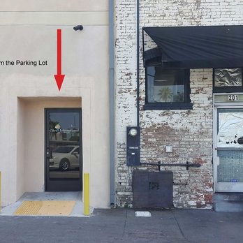 Situ Art Academy - Entrance from the parking lot in the back. - Art Classes Near Me - Pasadena, California Situ Art Academy - Entrance from the parking lot in the back. - Art Classes Near Me - Pasadena, California