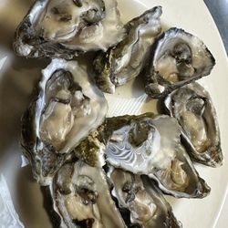 Kualoa Grown - Pacific Oysters