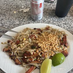 Chicken Pad Thai was sooo delicious!