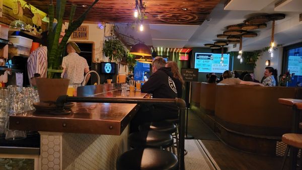 Microbrasserie Pit Caribou - Pub Montréal by null