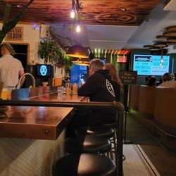 Pub Pit Caribou - Inside