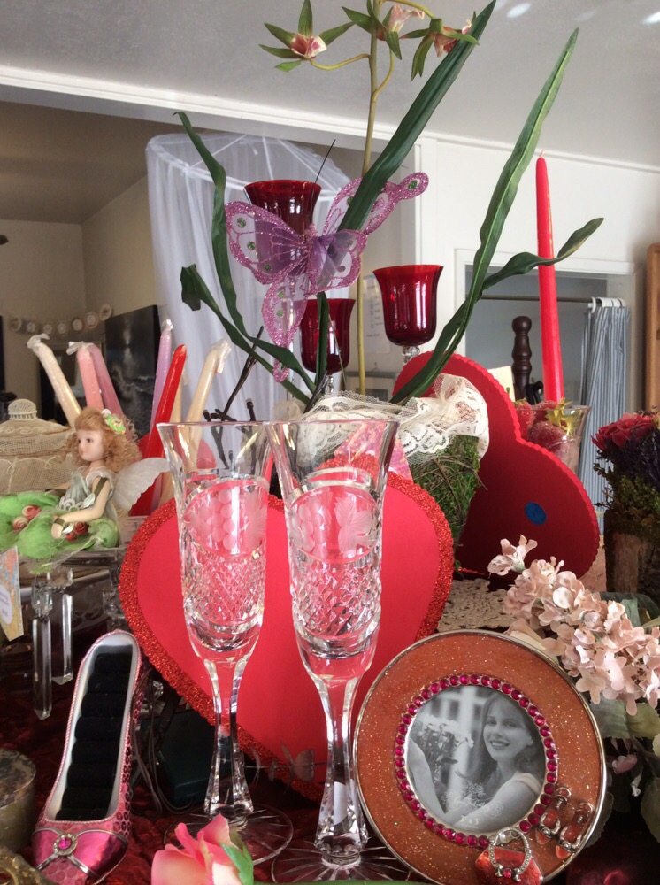 HEAVENLY TREASURES GIFT & THRIFT STORE Updated August 2024 25