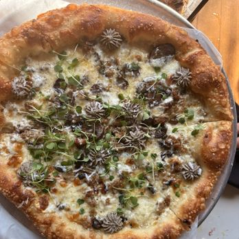Truly Pizza - Chicken sausage and mushroom pizza with ricotta - Pizza Near Me - Laguna Beach, California