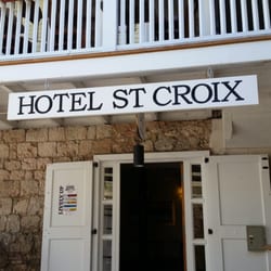 Club Comanche - Front entrance, go upstairs to check in