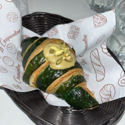La Croquantine de matthieu - Pistachio Croissant