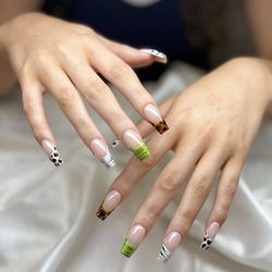 Polish Avenue Mani Pedi