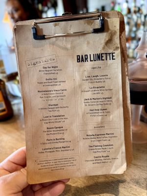 Bar Lunette by null