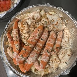 Higgs Kitchen - Crab with pasta (lobster in the background)