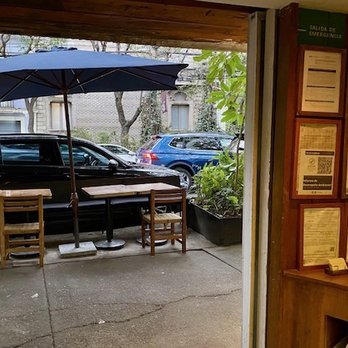Meroma - Meroma has two tables outside. - Signature Cuisine Near Me - Ciudad de México, DIF Meroma - Meroma has two tables outside. - Signature Cuisine Near Me - Ciudad de México, DIF