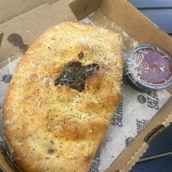 Sauce on the Side - Pizza Near Me - St. Louis, Missouri Sauce on the Side - Pizza Near Me - St. Louis, Missouri