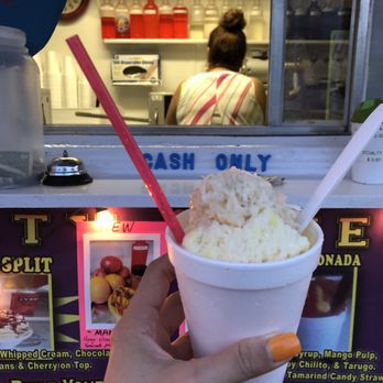 Sol y Luna Snowball - Pineapple/coconut, so yum but can't remember the name - Shaved Ice Near Me - Fort Worth, Texas