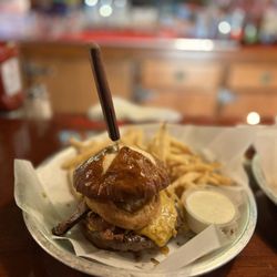 Brazen Head Pub - Brazen head burger 5-stars