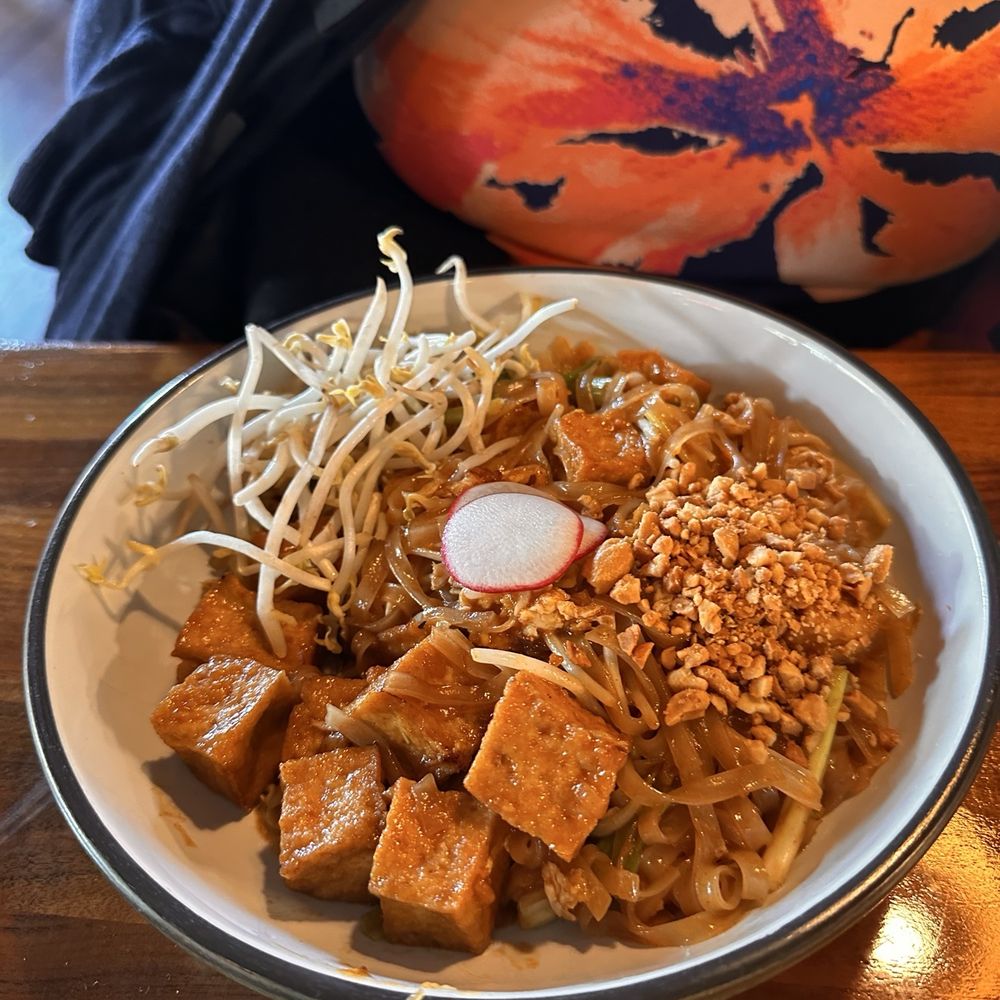 26 Thai Kitchen & Bar - Crispy Tofu Pad Thai - Thai Near Me - Atlanta, Georgia 26 Thai Kitchen & Bar - Crispy Tofu Pad Thai - Thai Near Me - Atlanta, Georgia