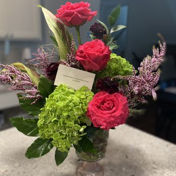 Acanthus Floral Art - Floral arrangement #2 - Florists Near Me - Minneapolis, Minnesota Acanthus Floral Art - Floral arrangement #2 - Florists Near Me - Minneapolis, Minnesota