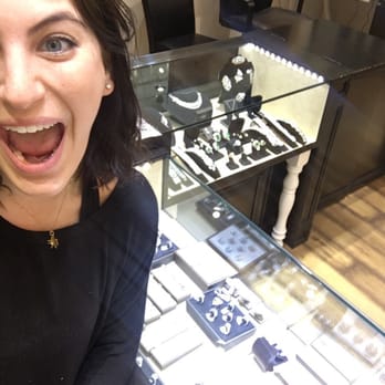 Jeffreys - Behind the scenes with my diamonds - Jewelry Near Me - Beverly Hills, California Jeffreys - Behind the scenes with my diamonds - Jewelry Near Me - Beverly Hills, California