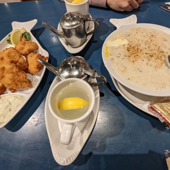 Mo's Seafood & Chowder - Seafood Near Me - Cannon Beach, Oregon Mo's Seafood & Chowder - Seafood Near Me - Cannon Beach, Oregon