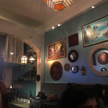 Centerpiece Hookah Lounge - Nice ambience for a hookah lounge. - Hookah Bars Near Me - Los Angeles, California Centerpiece Hookah Lounge - Nice ambience for a hookah lounge. - Hookah Bars Near Me - Los Angeles, California