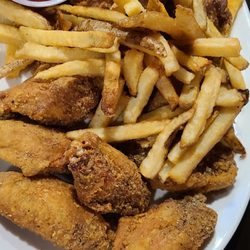 Sabina's Casual Dining & Pub - Jerk wings and lemon pepper wings