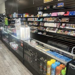 Jo & Jo Smoke Shop