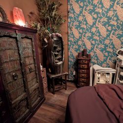 Facial treatment room