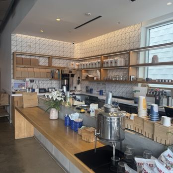 Tartine Silverlake - Order area - Bakeries Near Me - Los Angeles, California Tartine Silverlake - Order area - Bakeries Near Me - Los Angeles, California