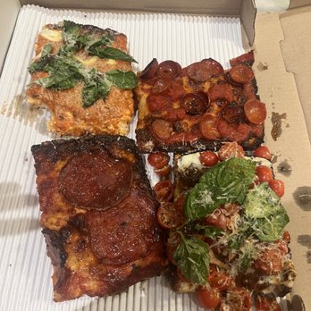 MAMA'S TOO! - Vodka, Pepperoni, Angry Nonna - Pizza Near Me - New York, New York MAMA'S TOO! - Vodka, Pepperoni, Angry Nonna - Pizza Near Me - New York, New York